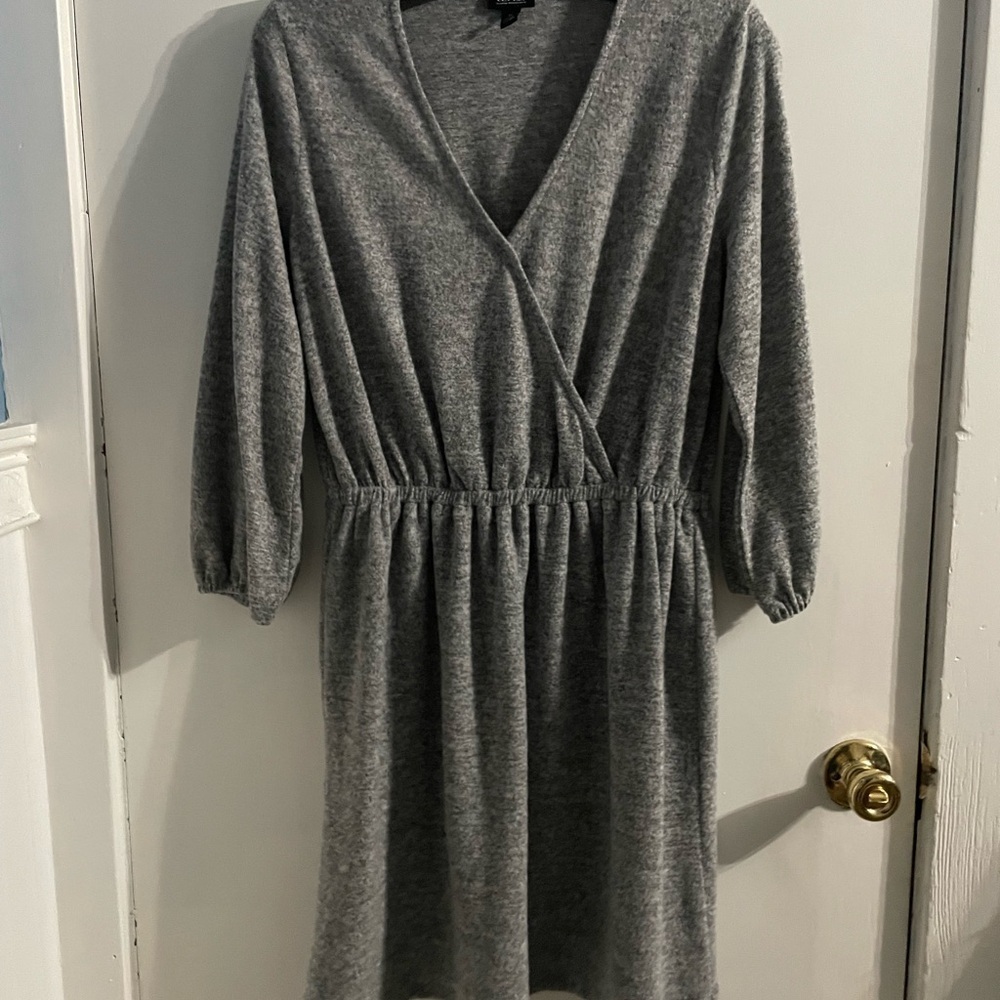 a.n.a Heather Gray Long Sleeve Dress in medium